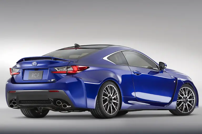 2015-lexus-rc-f-rear-three-quarters