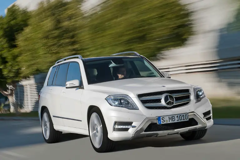 MercedesGLK110512