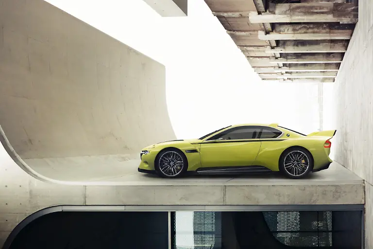 BMW-3-0-CSL-Hommage21