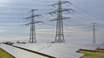 584000900