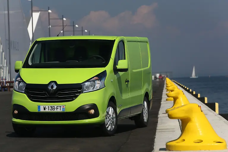 renault-trafic-20614-3