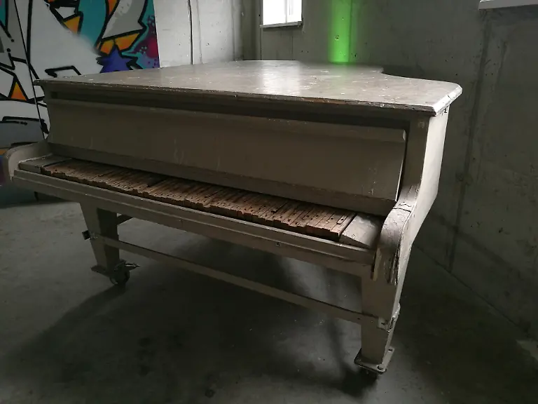 img-20160412-153318-26374220391-o