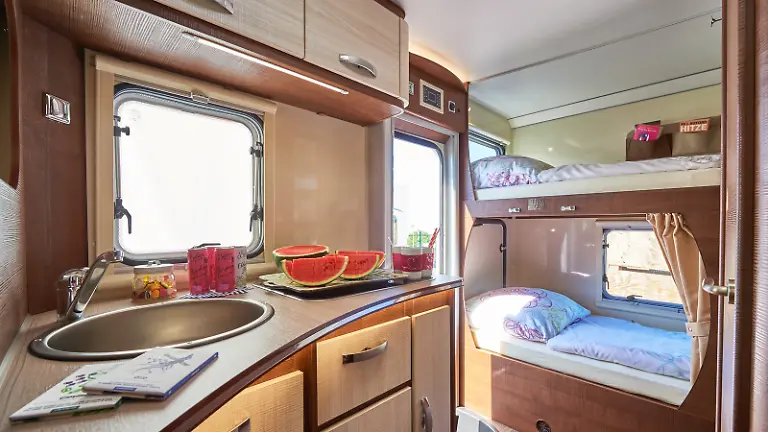 go-explore-reisemobile-forster-a699vb-16-5