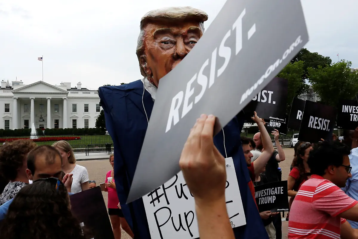 2017-07-11T231059Z-165324192-RC1B3B972A00-RTRMADP-3-USA-TRUMP-RUSSIA