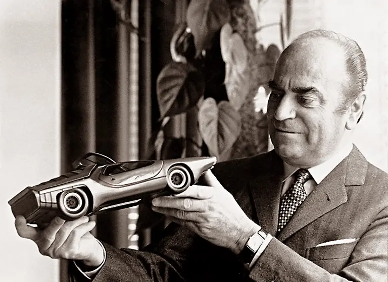 1968-Bertone-Alfa-Romeo-Carabo-Model-Nuccio-Bertone