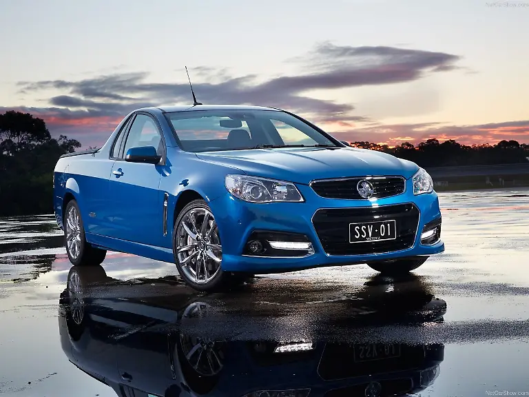 Holden-VF-Commodore-Ute-SSV-Redline-2014-1280-02