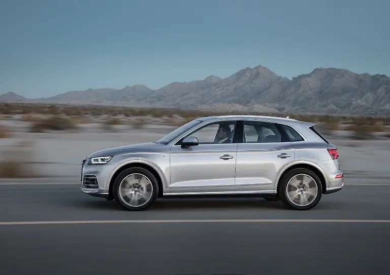 Audi-Q5-2017-4
