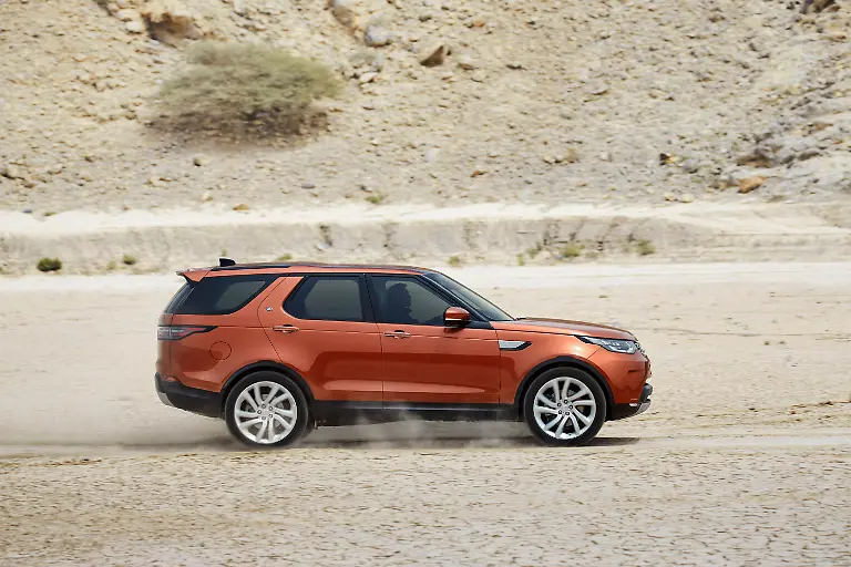 Land-Rover-Discovery-9