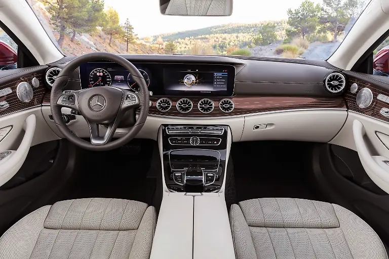 Mercedes-E-Klasse-Coupe-9