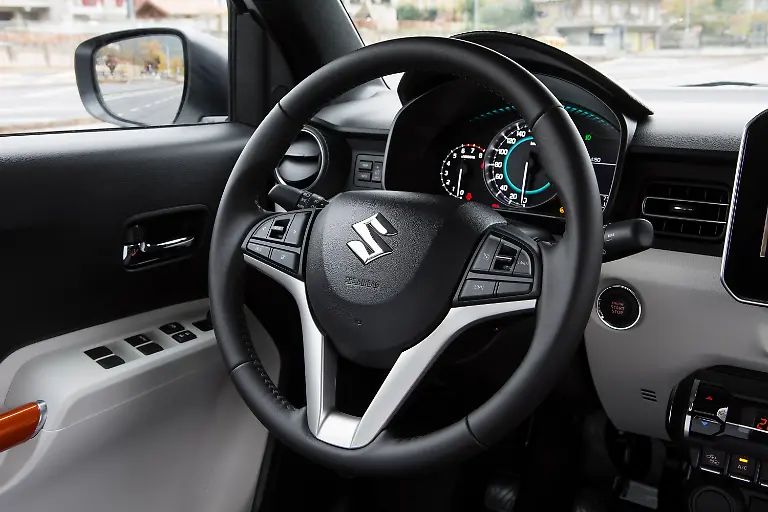 Suzuki-Ignis-6