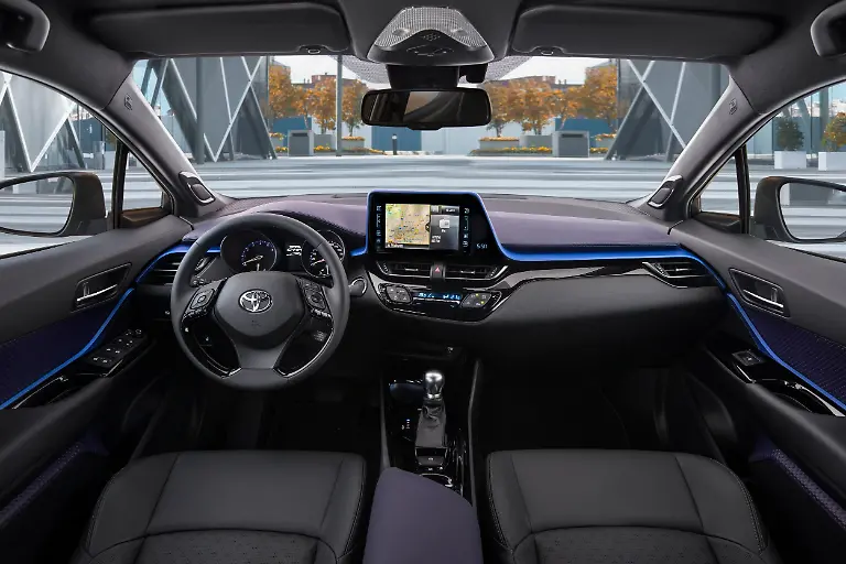2016-Toyota-CHR-12T-IntDetail-01