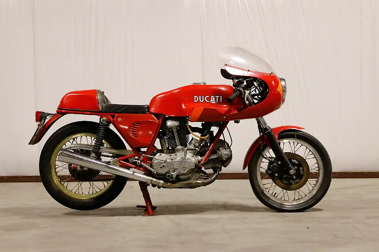 Los-131-Ducati-750-SS-1974