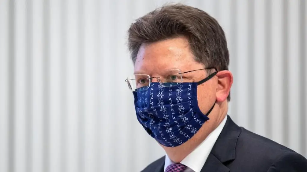 Reinhard-Meyer-SPD-der-Finanzminister-von-Mecklenburg-Vorpommern