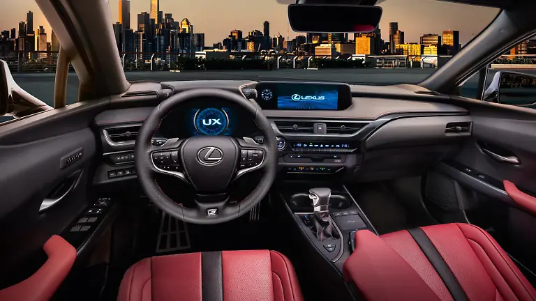 UX-F-interior-1-1920x1080-tcm-3150-1454829