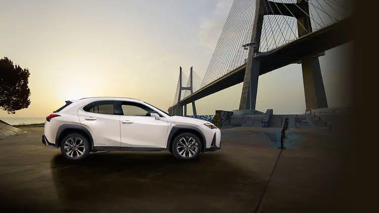 UX-exterior-1-1920x1080-tcm-3150-1454922