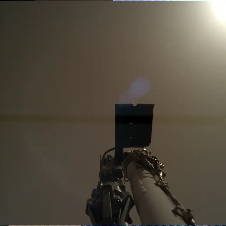 mars-nasa-gov-insight-raw-images-surface-sol-0004-idc-D000M0004-596887205EDR-F0000-0543M