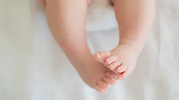 563578148