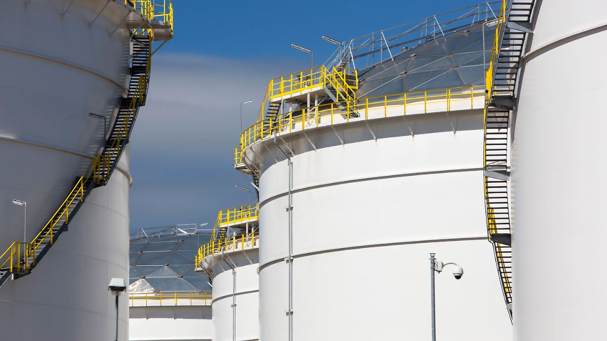 Trotz zu erwartender Knappheit exportiert Deutschland plötzlich seinen Diesel