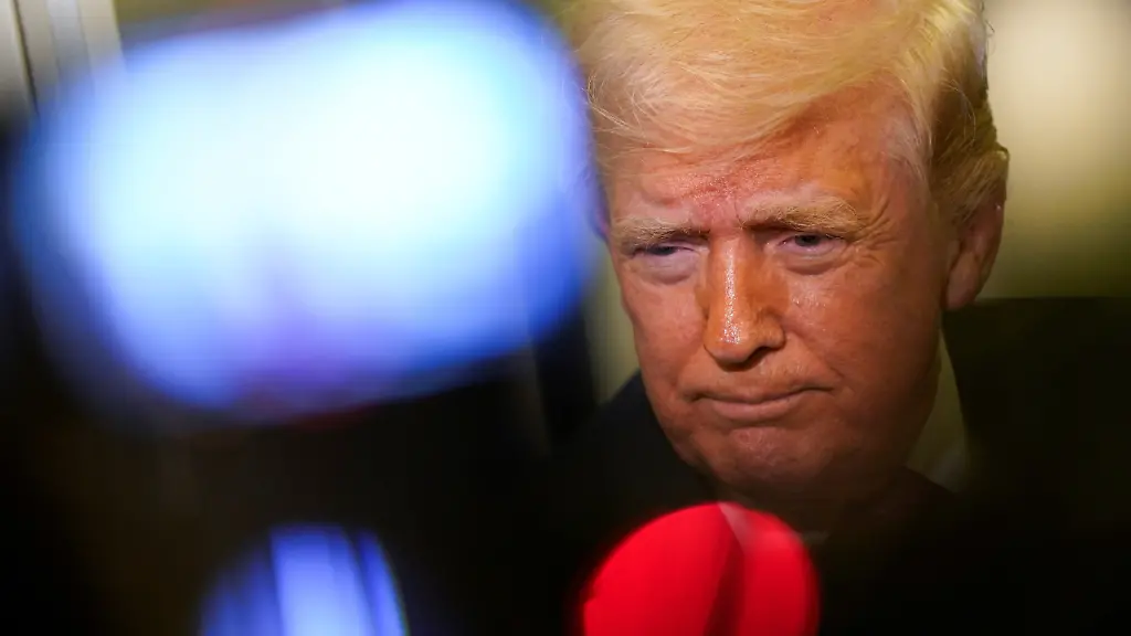 U-S-President-Donald-Trump-looks-on-as-he-speaks-to-members-of-the-media-aboard-Air-Force-One-en-route-to-Joint-Base-Andrews-Maryland-U-S-March-29-2026