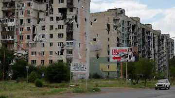 2024-08-08T180800Z_978057397_RC2LB9AYTOZJ_RTRMADP_3_UKRAINE-CRISIS-SEVERODONETSK