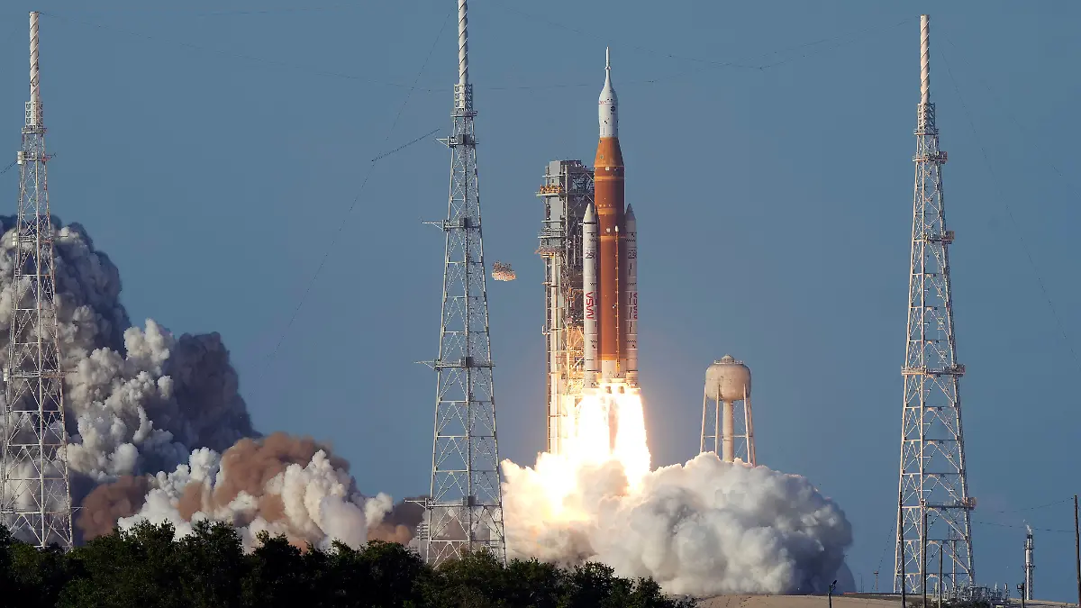 Weltraummission Artemis 2: Bemannte Raumkapsel auf dem Weg zum Mond