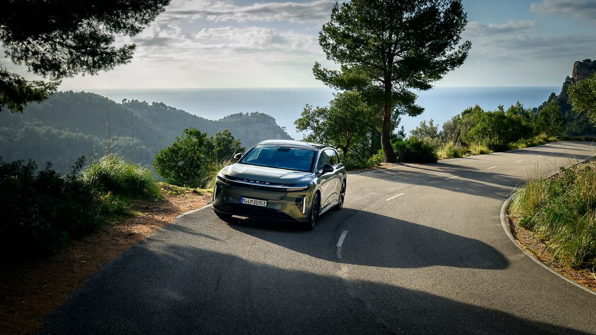 Van, Limo und Supercar zugleich : Lucid Gravity ist das Schweizer Taschenmesser unter den Autos