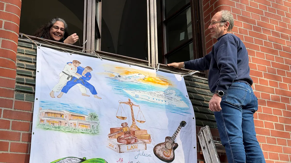 Farbenfroh und ideenreich: Plakate sollen Abiturienten motivieren