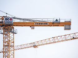 Baden-Württemberg: Mehr Gewinn trotz Baustellen-Krise: Liebherr legt zu