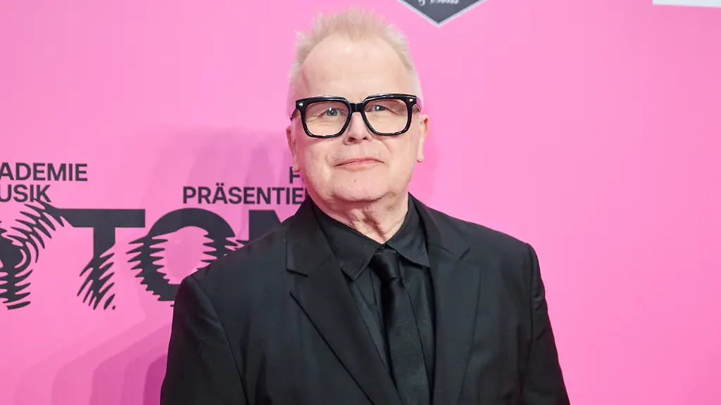 Herbert-Groenemeyer-kommt-zum-Musikpreis-Polyton-Die-Akademie-fuer-Populaere-Musik-richtet-die-dritte-Vergabe-des-Musikpreises-Polyton-im-Atelier-Garden-aus