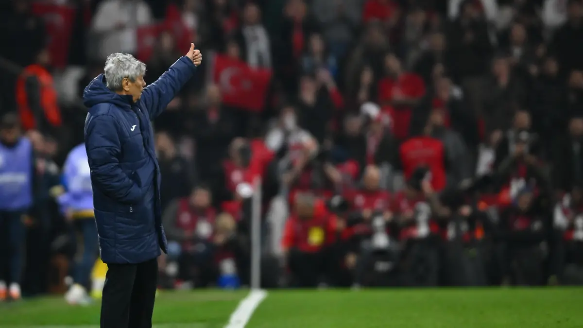 Mircea-Lucescu-head-coach-of-Romania-reacts-during-the-FIFA-World-Cup-2026-European-Qualifiers-knockout-play-offs-game-between-Turkiye-and-Romania-in-Istanbul-Turkey-on-March-26-2026