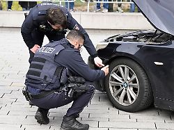 Nordrhein-Westfalen: Polizei kontrolliert Autos anlässlich des "Car-Freitags"