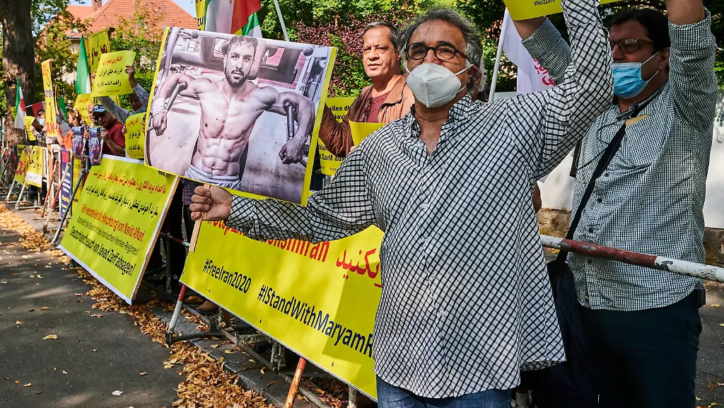 405aa72cfbe0230212b36019deb338da