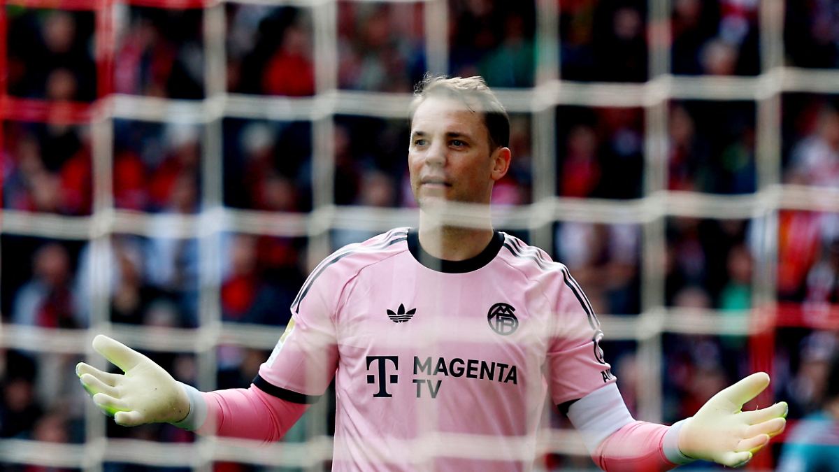 Was ein wilder Sieg in Freiburg: Manuel Neuer patzt, aber das interessiert den FC Bayern doch nicht