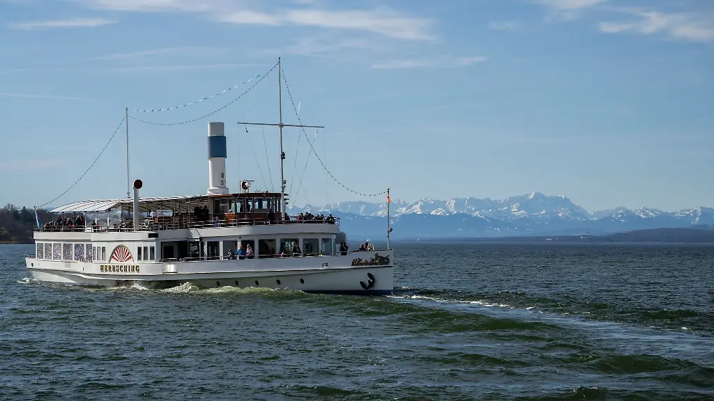 Am-Ostersonntag-hat-die-Saison-fuer-die-Bayerische-Seenschifffahrt-begonnen