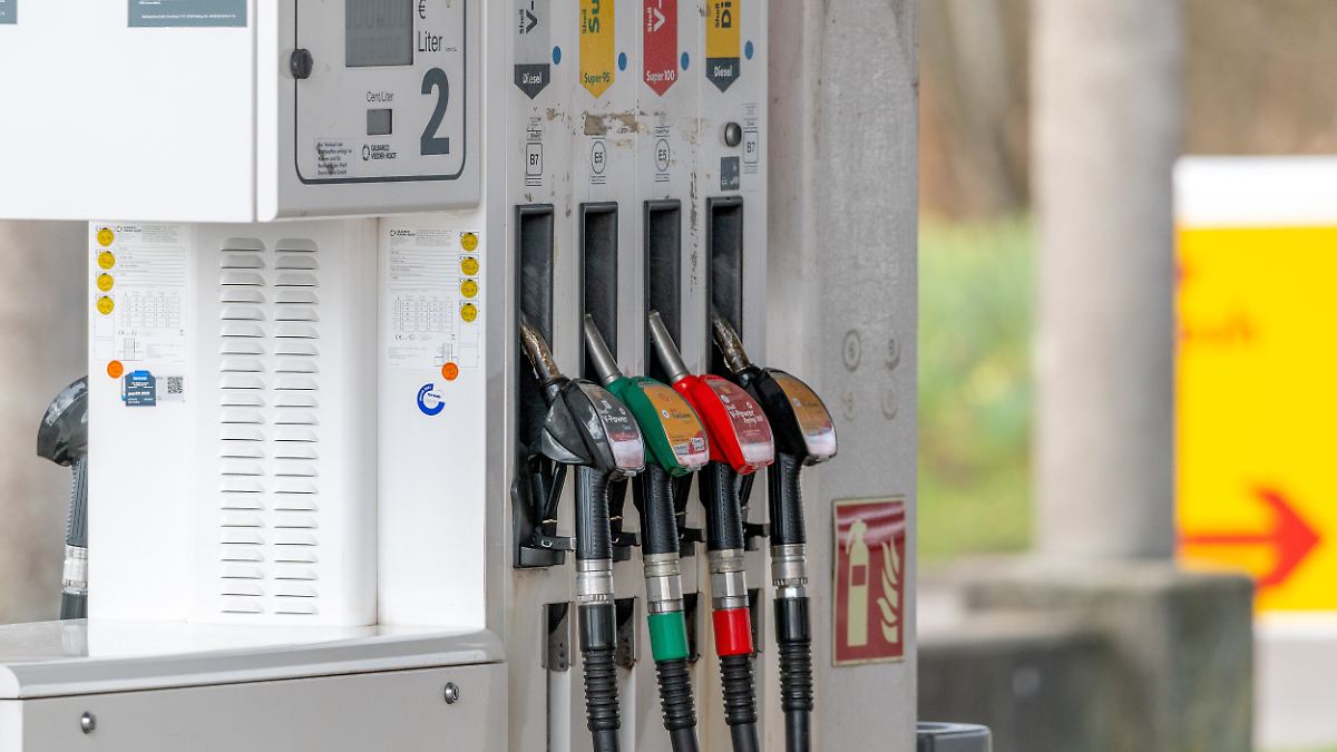 Dieselpreis kratzt am Mittag an der 2,50-Euro-Marke