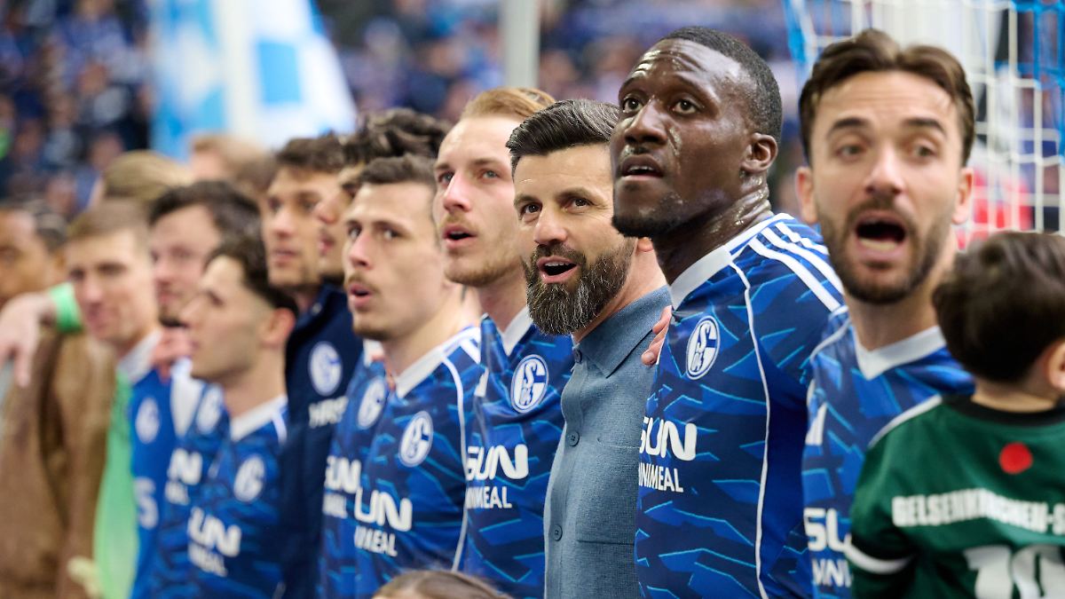 Ganz bittere Nachrichten drohen: Unerschütterlicher FC Schalke 04 verbietet sich die Opferrolle
