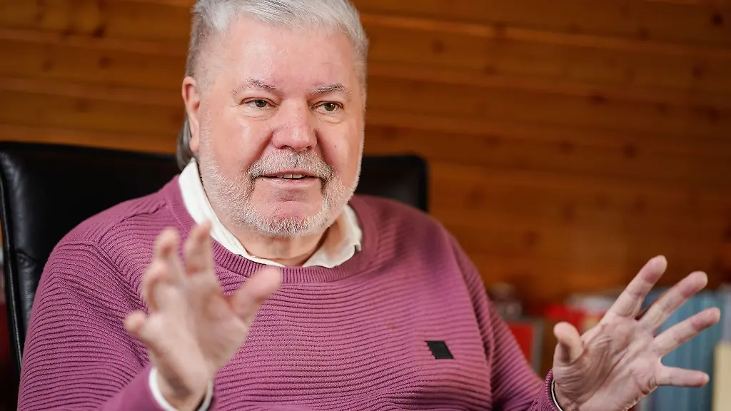 Kurt-Beck-war-von-1994-bis-2013-Ministerpraesident-von-Rheinland-Pfalz-und-von-2006-bis-2008-SPD-Bundesvorsitzender