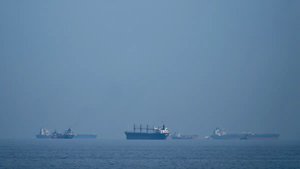 Botschaft für den "Bastard-Narr": Iran erwartet für Hormus-Öffnung eine Kriegsentschädigung