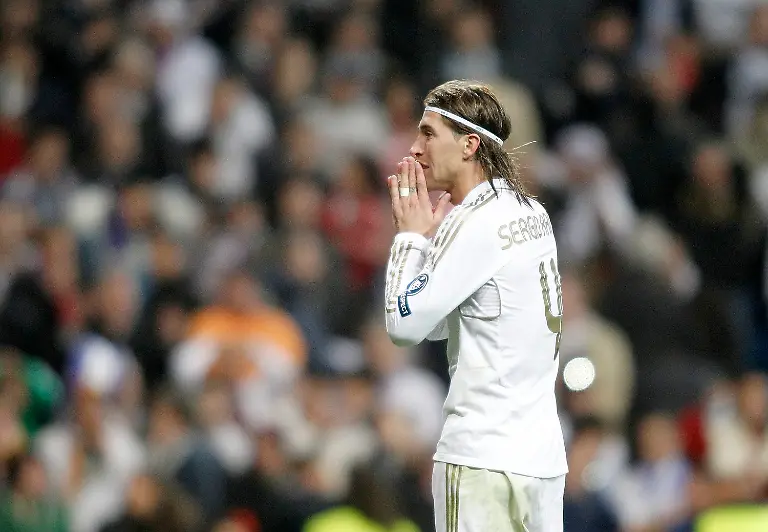 25-04-2012-Estadio-Santiago-Bernabeu-Madrid-ESP-UEFA-CL-Halblfinal-Rueckspiel-Real-Madrid-ESP-vs-FC-Bayern-Muenchen-GER-im-Bild-Real-Madrid-s-Sergio-Ramos-dejected-during-the-UEFA-Championsleague-2nd-Leg-Halffinal-Match-between-Real-Madrid-ESP-vs-FC-Bayern-Muenchen-GER-at-the-Estadio-Santiago-Bernabeu-Madrid-Spain-on-2012-04-25