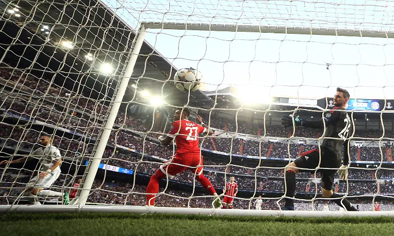 firo-Fussball-Fussball-01-05