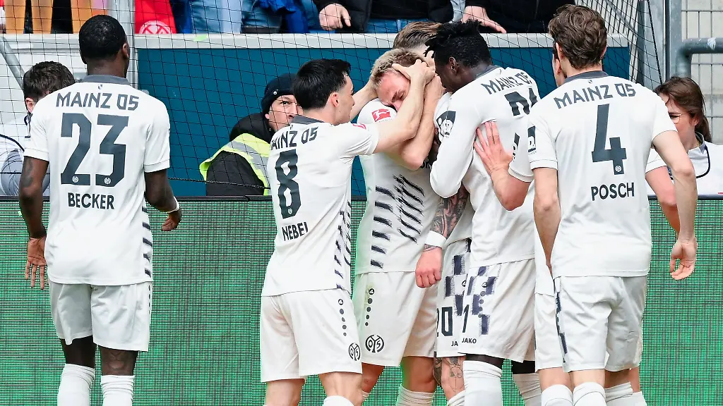 Jubeltraube-in-Sinsheim-Mainz-ist-auf-Kurs