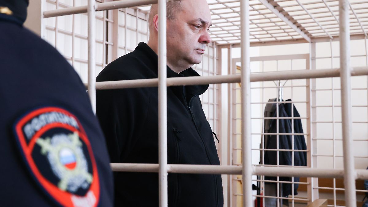 Bribery trial: Former governor of Kursk sentenced to 14 years in a penal ...