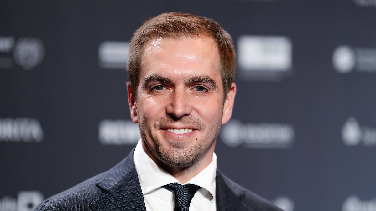 “Even Bayern Do It”: Philipp Lahm Warns of Crisis in German Football