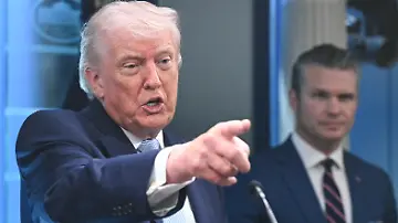 AFP__20260406__A6W3939__v1__HighRes__UsPresidentDonaldTrumpHoldsPresserAmidIranWar