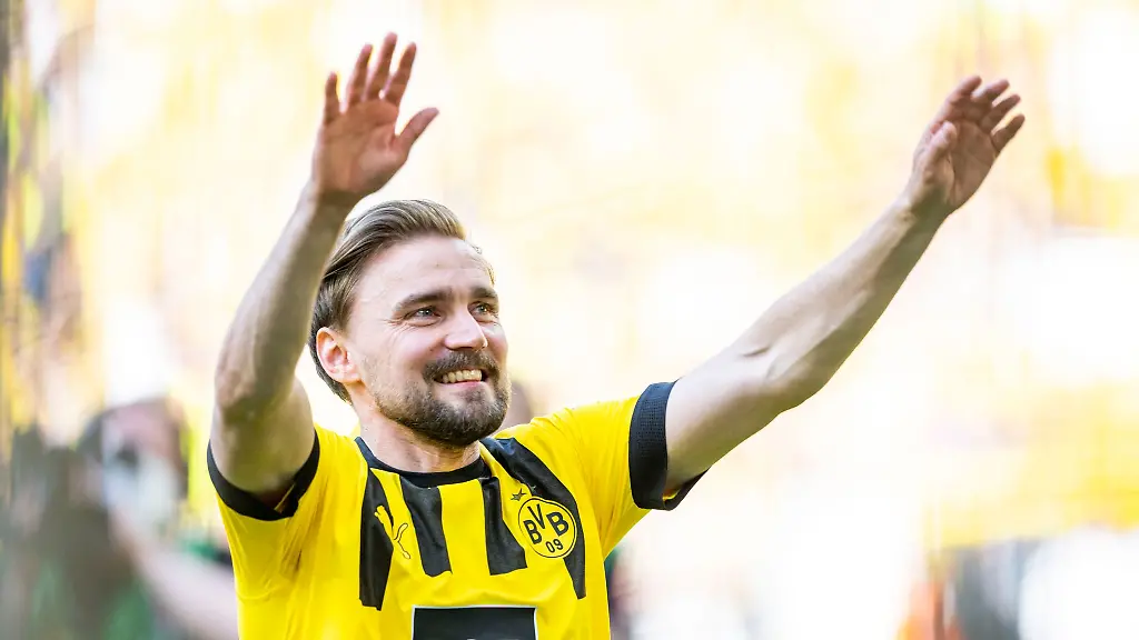 Marcel-Schmelzer-wird-zum-zweiten-Mal-Vater