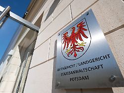 Berlin & Brandenburg: Prozess um Totschlag an Ex-Frau: Neuneinhalb Jahre Haft