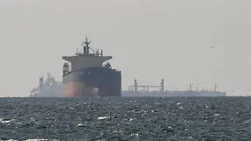 2026-04-07T163325Z_1852119334_RC2B2KAUHC9K_RTRMADP_3_GLOBAL-OIL