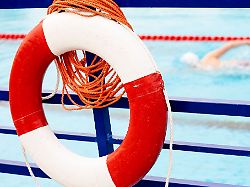 Sachsen-Anhalt: Zu Freibadsaison: Sachsen-Anhalt fehlen Rettungsschwimmer