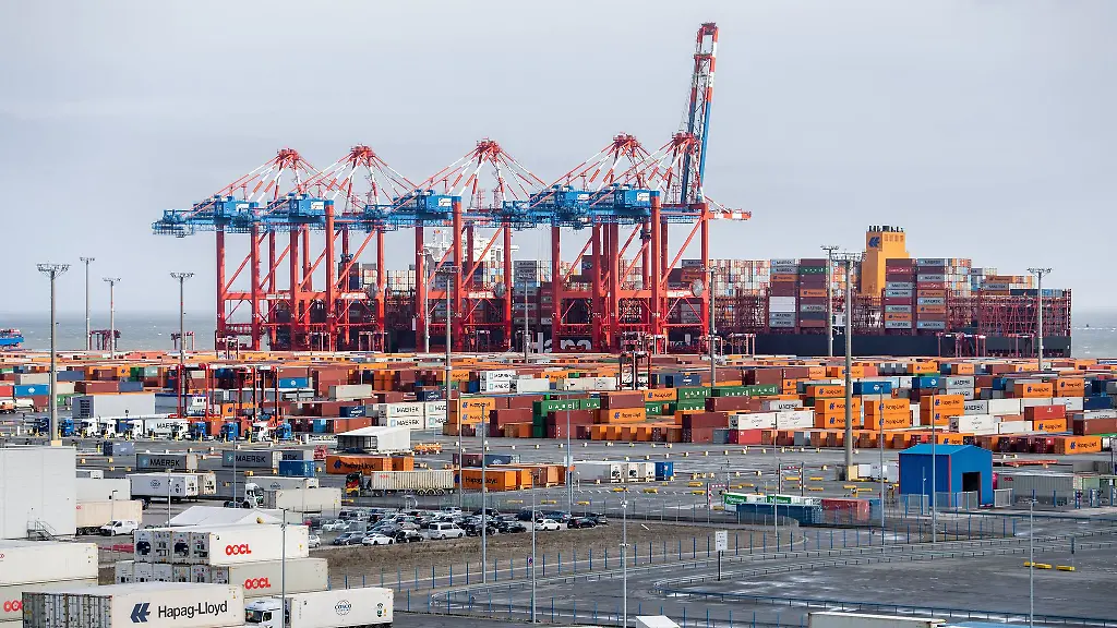 Trotz-zahlreicher-Probleme-bleibt-die-deutsche-Exportwirtschaft-optimistisch