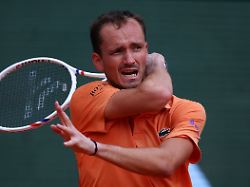 Denkwürdiger Tag für Russen: Sandplatzhasser Medwedew kassiert peinliche Pleite